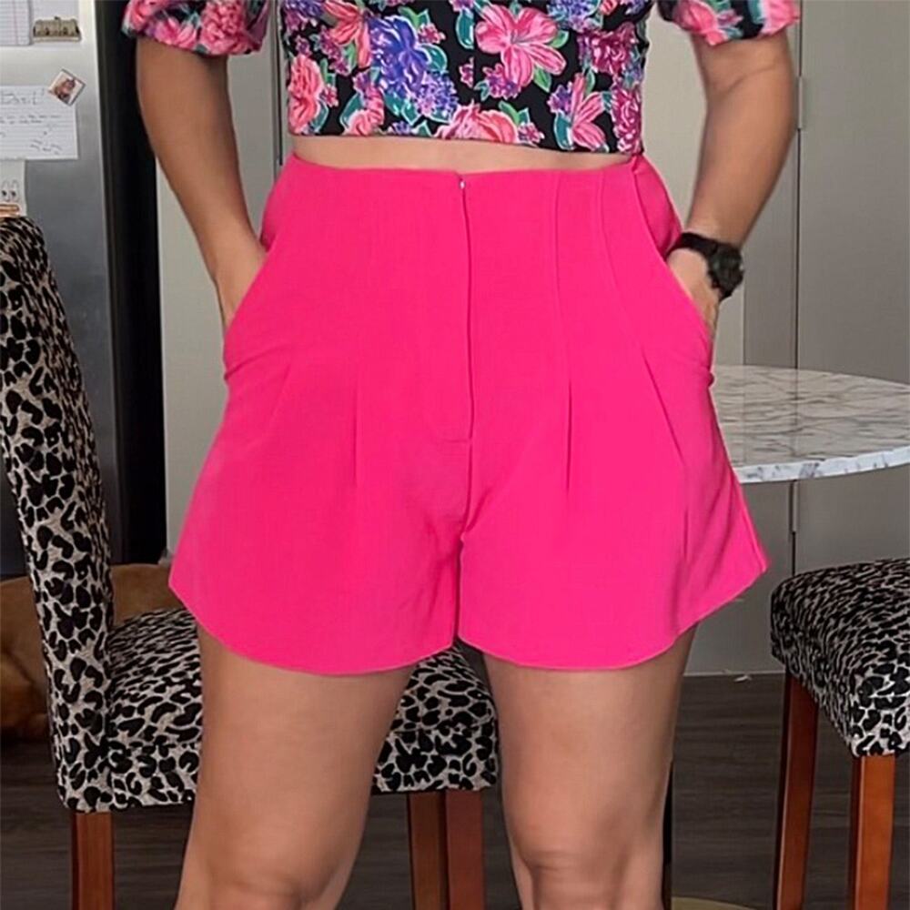 Do+Be Bright Pink Pleated Shorts Size M